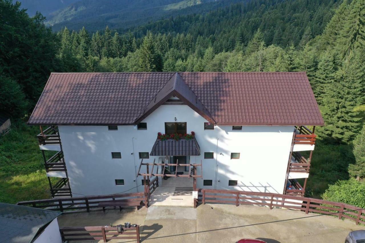 Nature House Предеал Екстериор снимка